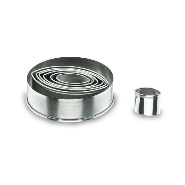 CAJA DE 7 CORTAPASTAS OVALES LISOS INOX 18/10